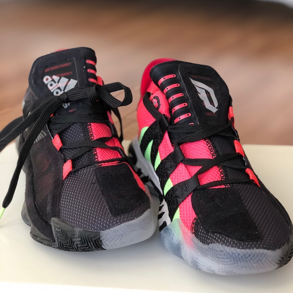 Adidas Dame 6 basketball shoes